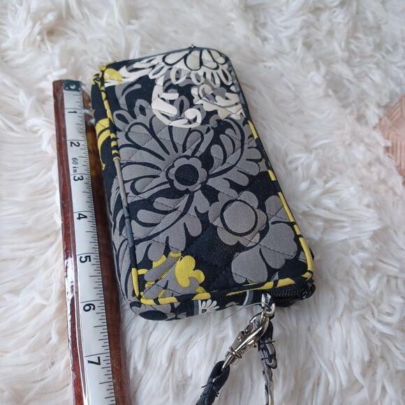 Vera Bradley Carry It All Wristlet ID Wallet Baroque Pattern Black/Yellow/Gray - Picture 3 of 5